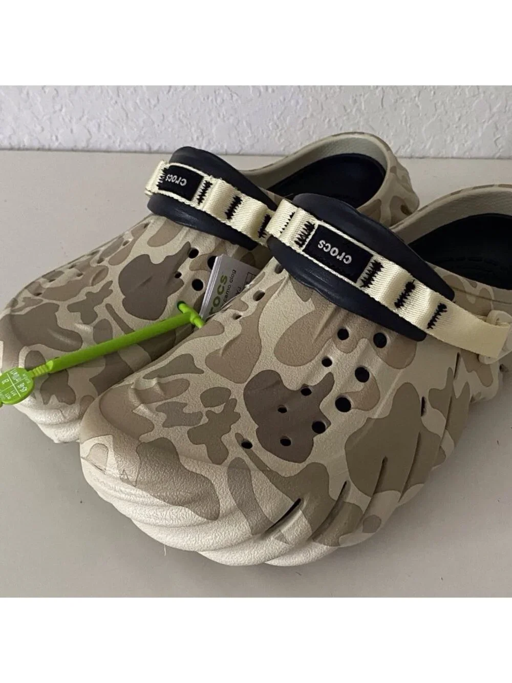 Crocs Echo Duck Camo Clog Slip On Shoes Sandals 211981-2YJ Men’s Sz 11 NEW